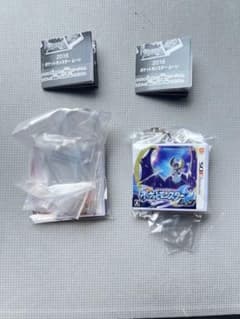 ポケモンセンター 30周年 キーホルダーコレクション サン ムーン ２点セットのサムネイル