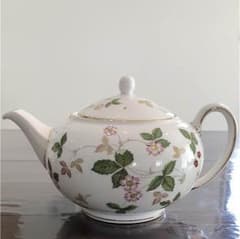 WEDGWOOD ワイルド  ストロベリーのサムネイル