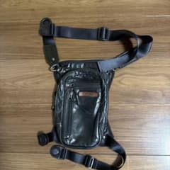 クシタニ レッグバッグ 黒 値引き対応可 - メルカリ