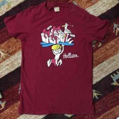ホリスターのTシャツのサムネイル