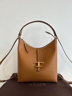 TOD'S T ロゴ レザーホーボーバッグ キャメル ショルダー兼ハンド TOD'S T ロゴ レザーホーボーバッグ キャメル ショルダー兼ハンド