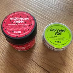 LUSH リップバームとリップスクラブ【プロフ見てね】のサムネイル
