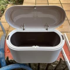 トイレ用　処理ポット ゴミ箱 本体 トング付きのサムネイル