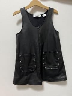 ZARA ブラックレザー風ジャンバースカート 6歳のサムネイル