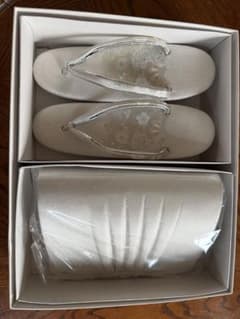 アイボリー 花柄草履とバッグセットのサムネイル