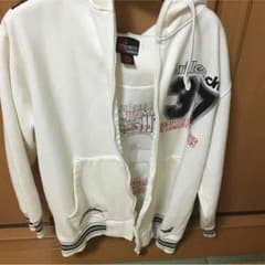 パーカーのサムネイル
