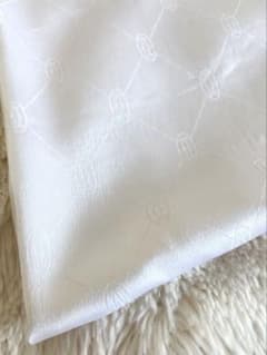 【moooo】Cartier シルクスカーフ　ホワイト moooo様専用】Cartier シルクスカーフ ホワイト - メルカリ