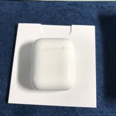 Apple AirPods 充電ケースのみのサムネイル