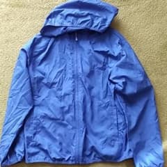 ユニクロ POCKETABLE PARKA 130cmのサムネイル