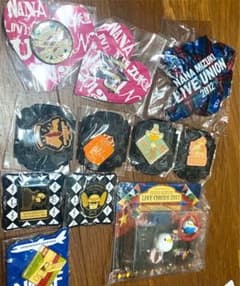 水樹奈々　2012〜14 ピンズセットのサムネイル