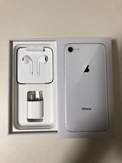 iPhone8 充電器とイヤホンのサムネイル
