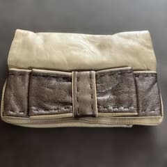 クロエ Chloe リボンデザインのレザークラッチバッグ - メルカリ