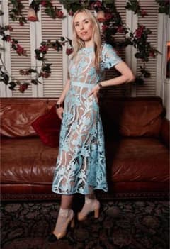 ま*ん様 セルフポートレイト ワンピース レース 紺 UK12 未使用 Lace セルフポートレイト レース ワンピース 水色 カットアウト UK6 未使用