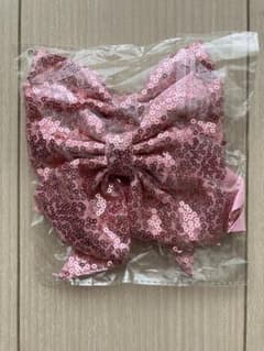 新品未開封 リボン ヘアアクセサリー スパンコール ヘアピン　ローズピンクのサムネイル
