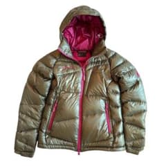 最終値下】MAMMUT マムート ダウンジャケット Sサイズ カーキ色 - メルカリ