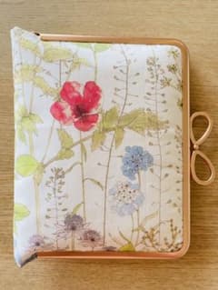 【ハンドメイド】がま口ブックカバーのサムネイル