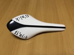 fi'zi:kサドルのサムネイル