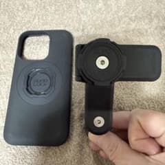 QUAD LOCK スマートフォン用ケースとマウントアダプターのサムネイル