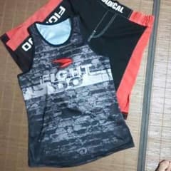 如月様 専用(ラディカルフィットネス・ウェア上下セット)のサムネイル
