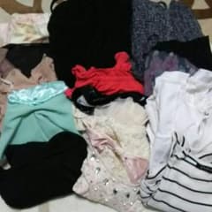 お洋服まとめ売りのサムネイル