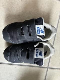 New Balance 420M ブラック スニーカーのサムネイル