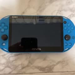 PlayStation®Vita（PCH-2000シリーズ）のサムネイル