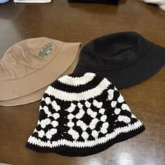 バケットハットのサムネイル