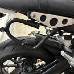 YAMAHA  ヤマハ XSR900 サイドキャリア サイドバッグのサムネイル