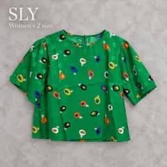 新品タグ付 SLY カラフル総柄 半袖ブラウス 緑 サイズ2 レディース