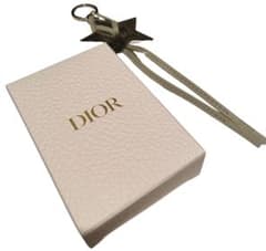 Dior 限定キーホルダー Around the Worldのサムネイル