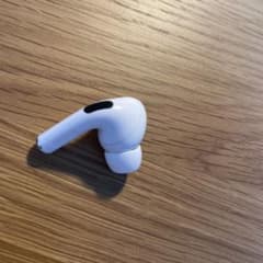 美品AirPods Pro第1世代 右耳 A2083 - メルカリ