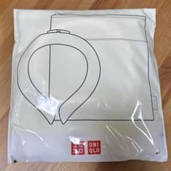 UNIQLO ノベルティ ネッククールリング 保冷ポーチセットのサムネイル