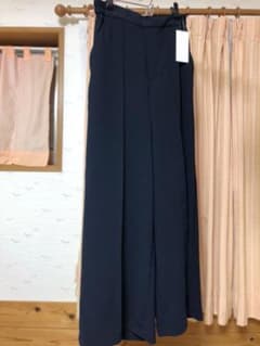 センタータックドロストパンツ (タグ付き)のサムネイル