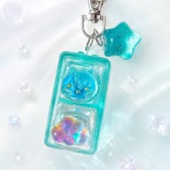 カチカチ音♪ ねこ キーボード風キーホルダー ブルー系 現品のサムネイル