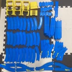 プラレール　レール　橋脚　101点のサムネイル