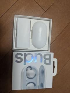 Galaxy buds サムスンのサムネイル