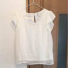 ブラウス ビジューのサムネイル