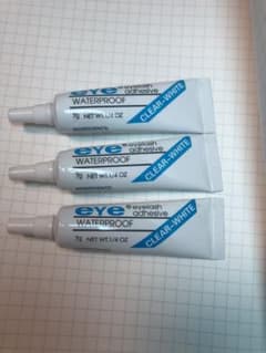 アイラッシュグルー　つけまつげのり　7g×3のサムネイル