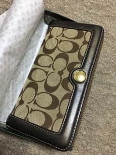 coach 財布のサムネイル