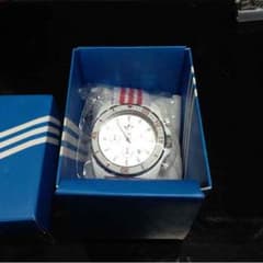 新品☆adidas時計☆のサムネイル