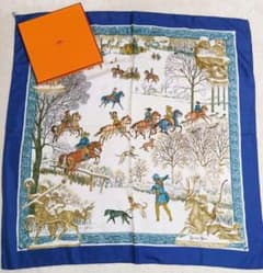HERMES エルメス スカーフ カレ90 ブルー L'hiver（冬の火） - メルカリ