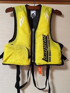 イエローライフジャケット フロントジッパー付き ジュニアLサイズ　130〜140