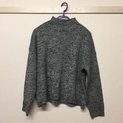 GU ニット トップスのサムネイル