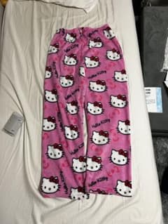 キティちゃんパジャマXXLのサムネイル