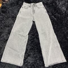 GU グレーデニムパンツ レディース Sサイズ 美品のサムネイル