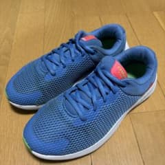 Under Armour 青 ランニングシューズのサムネイル