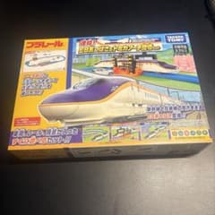 プラレール 連結!E8系つばさ&トミカアーチ踏切セットのサムネイル