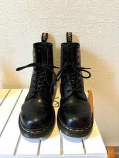 Dr. Martens 8ホールブーツのサムネイル