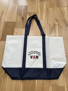 【新品未使用】VAN トートバッグ ホワイト ネイビーのサムネイル