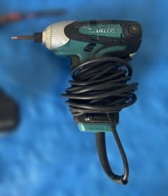 Makita インパクトドライバー コード式のサムネイル